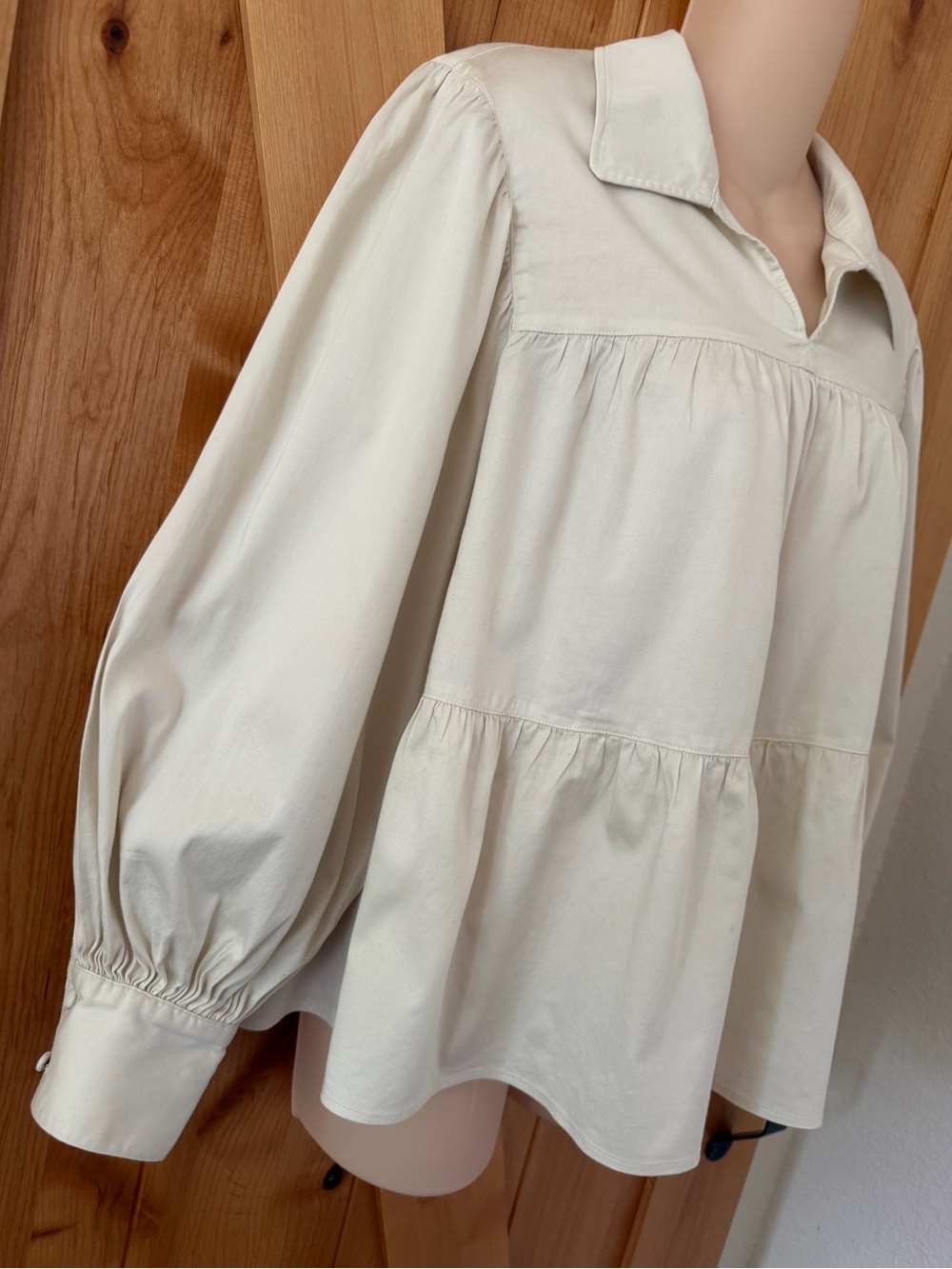 *SOLD* CROSBY by Mollie Burch Ivory Babydoll Poet Peasant Blouse Puff Sleeve M - Picture 4 of 11